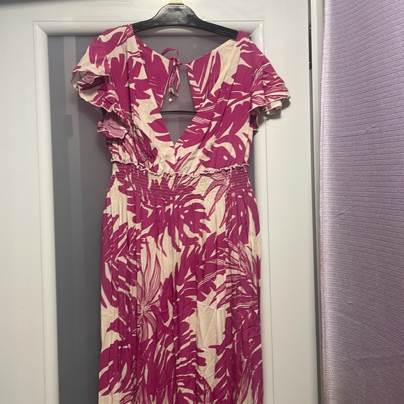 Summer Maxi Dress, One size, Floral Print, Color: Off white and magenta - Picture 2 of 5